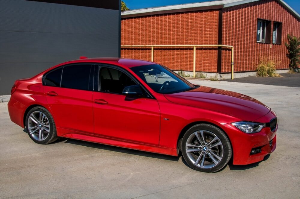 M Sport apdailos komplektas skirtas BMW 3 Serijai F30 (Su PDC ir Žib. apiplovimais) - Image 11