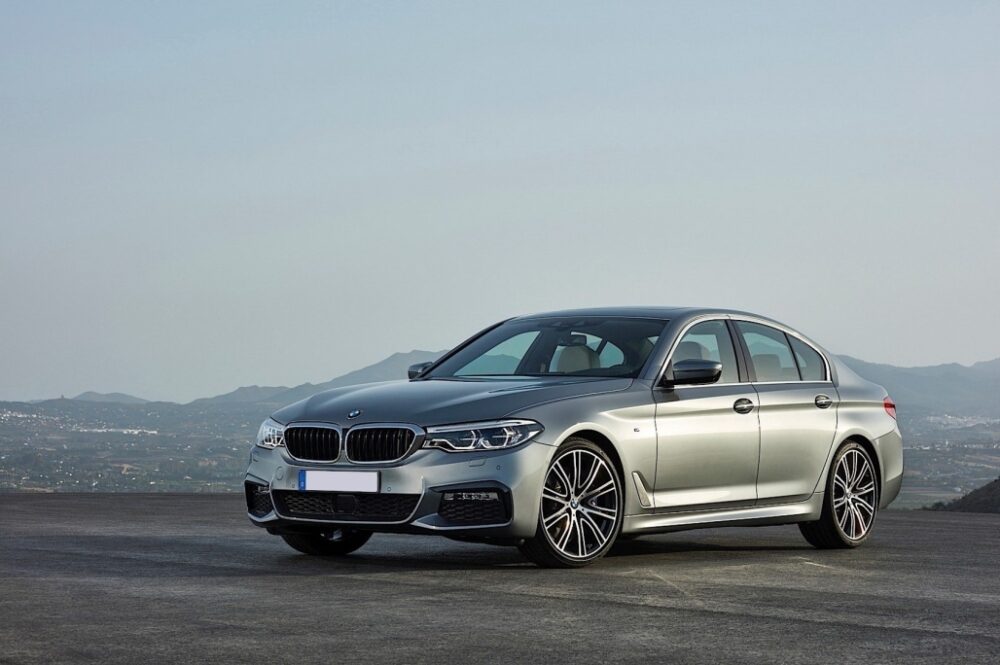 M-Sport apdailos komplektas skirtas BMW 5 Serijos G30 (2017+) Su PDC (6 Skylės) - Image 9