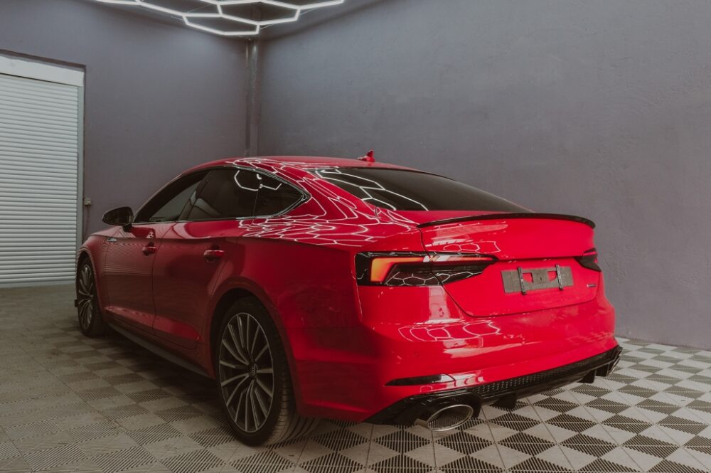 RS5 stiliaus galinio bamperio difuzorius Audi A5 F5 S-Line (2017-2019) Juodas blizgus - Image 5