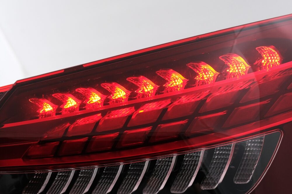 LED galiniai žibintai Mercedes E-Class W213 (2016-2019) Atnaujinimui į 2020 modelį - Image 4