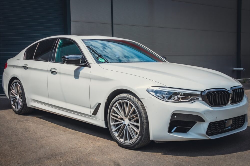 Priekinis bamperis BMW 5 G30 / G31 M5 Sport Facelift Dizainas - Image 6